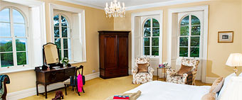 Coolclogher House Cream bedroom